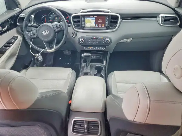 5XYPKDA59HG305352 2017 KIA SORENTO - Image 8