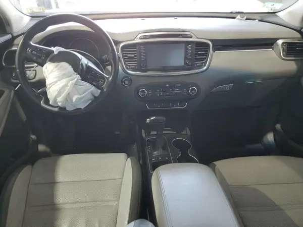 5XYPKDA59HG310650 2017 KIA SORENTO - Image 8
