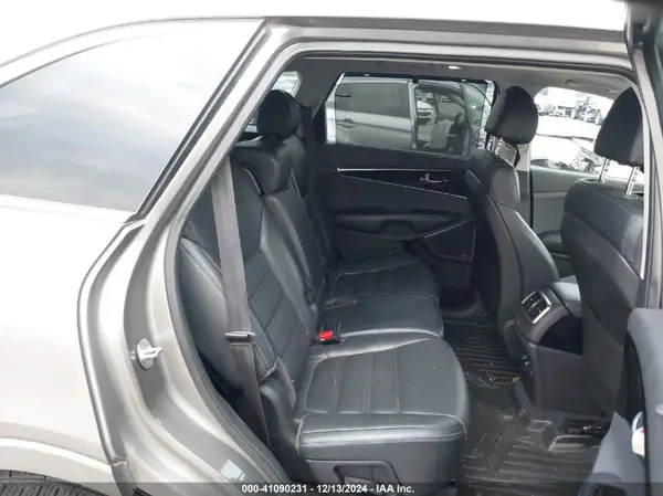 5XYPKDA59JG366609 2018 KIA SORENTO - Image 8