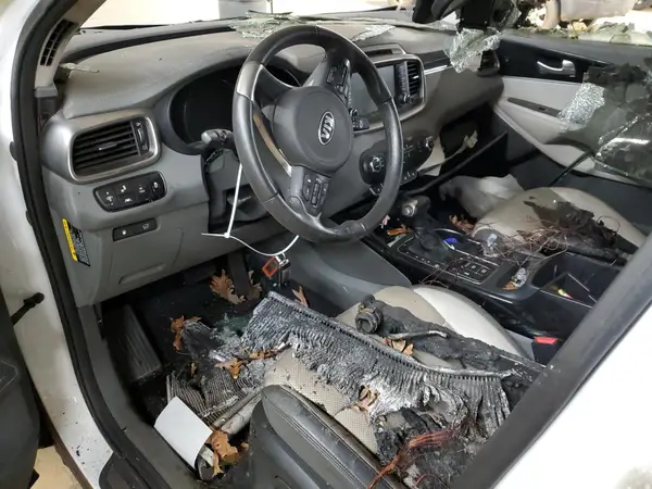 5XYPKDA59JG377786 2018 KIA SORENTO - Image 8