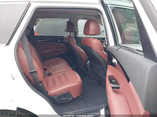 5XYPKDA59JG407191 2018 KIA SORENTO - Image 8