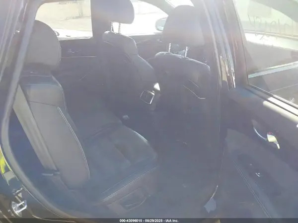 5XYPKDA59KG447787 2019 KIA SORENTO - Image 8