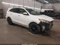 5XYPKDA5XGG093835 2016 KIA SORENTO