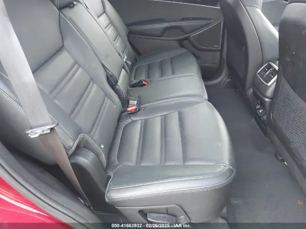 5XYPKDA5XGG116370 2016 KIA SORENTO - Image 8