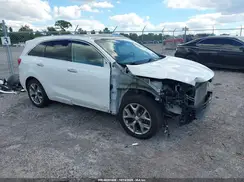 5XYPKDA5XGG121553 2016 KIA SORENTO