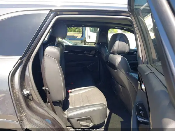 5XYPKDA5XGG137980 2016 KIA SORENTO - Image 8