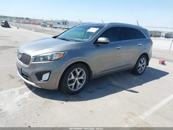 5XYPKDA5XHG274483 2017 KIA SORENTO - Image 2