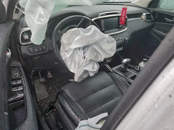 5XYPKDA5XHG277822 2017 KIA SORENTO - Image 8