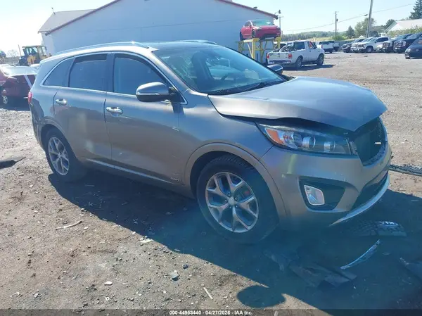 5XYPKDA5XHG311175 2017 KIA SORENTO - Image 1