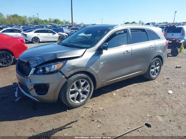 5XYPKDA5XHG311175 2017 KIA SORENTO - Image 2