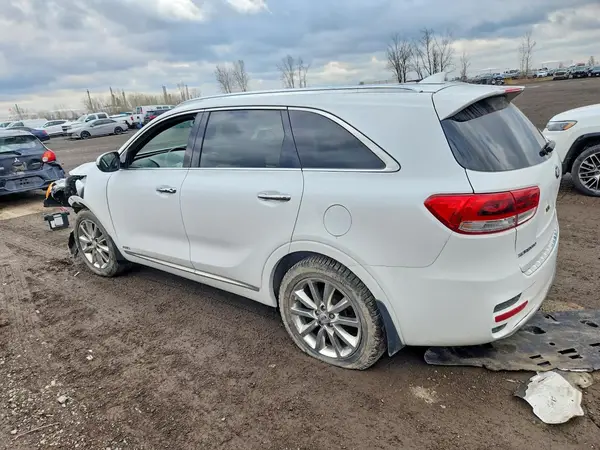 5XYPKDA5XJG372094 2018 KIA SORENTO - Image 2