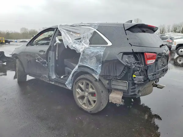5XYPKDA5XJG388876 2018 KIA SORENTO - Image 2