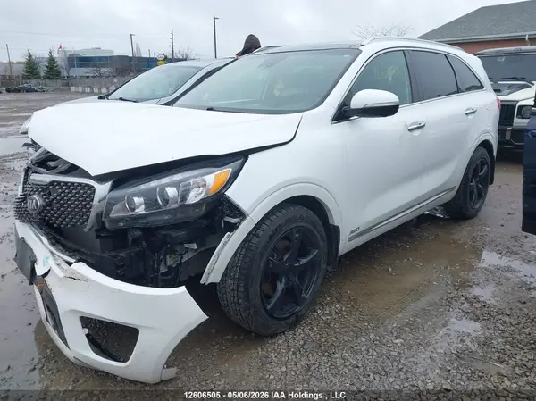 5XYPKDA5XJG391745 2018 KIA SORENTO - Image 2
