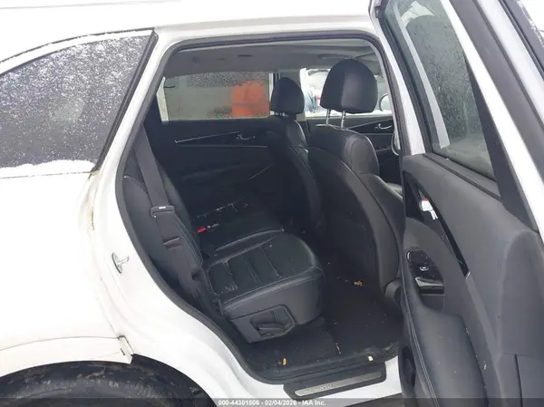 5XYPKDA5XJG395309 2018 KIA SORENTO - Image 8