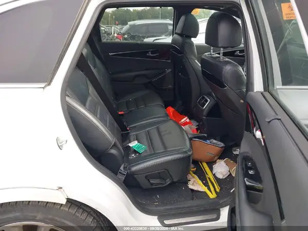 5XYPKDA5XJG395584 2018 KIA SORENTO - Image 8