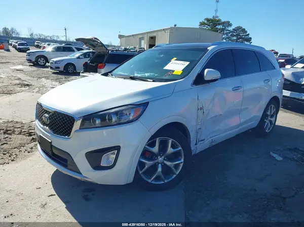 5XYPKDA5XJG414988 2018 KIA SORENTO - Image 2