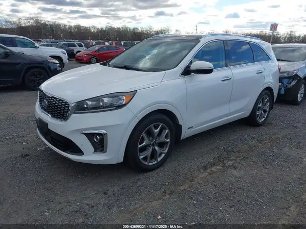 5XYPKDA5XKG473119 2019 KIA SORENTO - Image 2