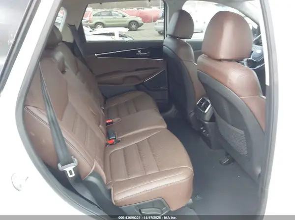 5XYPKDA5XKG473119 2019 KIA SORENTO - Image 8