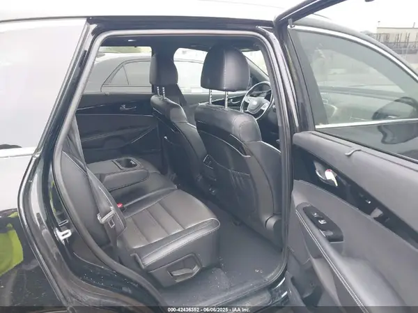 5XYPKDA5XKG567257 2019 KIA SORENTO - Image 8