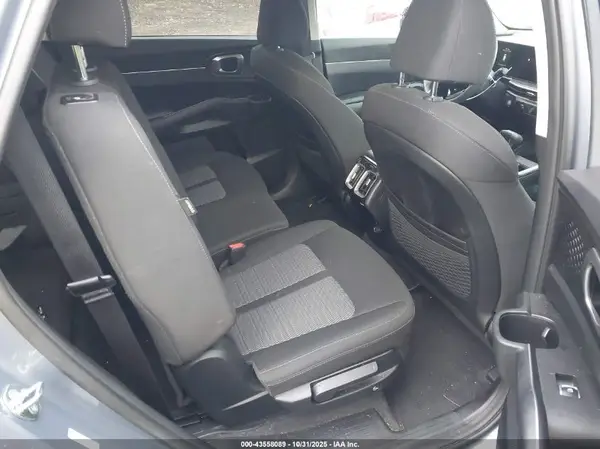 5XYRG4JC3SG339562 2025 KIA SORENTO - Image 8