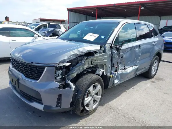 5XYRG4JC9RG304955 2024 KIA SORENTO - Image 2