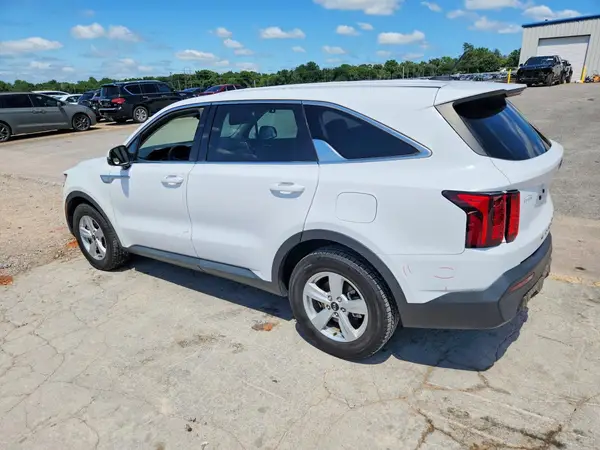 5XYRG4LC1MG004946 2021 KIA SORENTO - Image 2
