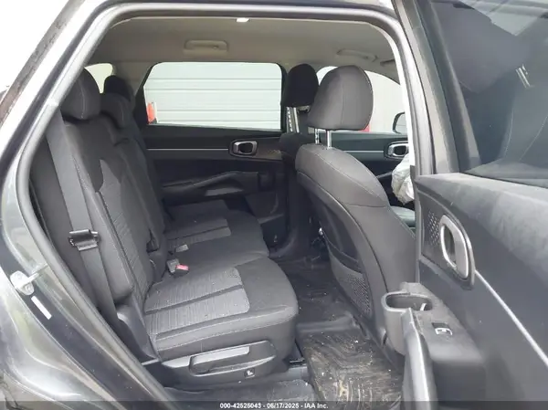 5XYRG4LC1MG009144 2021 KIA SORENTO - Image 8