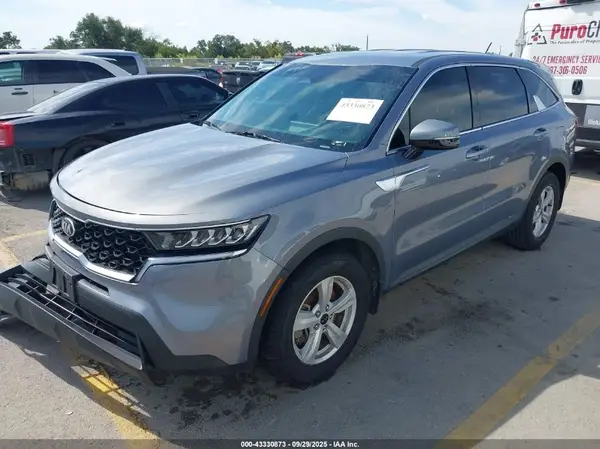 5XYRG4LC1MG031323 2021 KIA SORENTO - Image 2