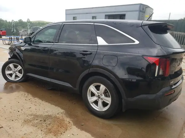 5XYRG4LC1MG068498 2021 KIA SORENTO - Image 2