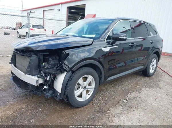 5XYRG4LC1NG106233 2022 KIA SORENTO - Image 2