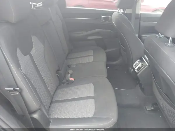 5XYRG4LC2MG016698 2021 KIA SORENTO - Image 8