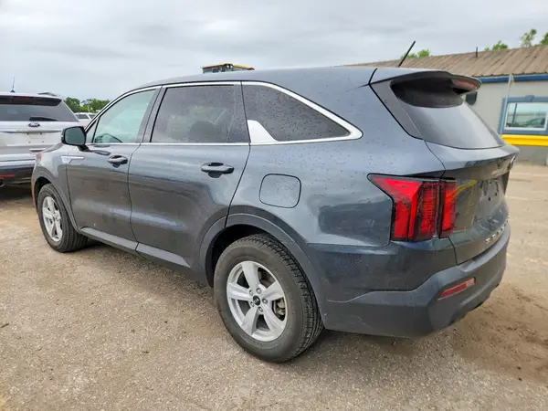 5XYRG4LC2MG052570 2021 KIA SORENTO - Image 2
