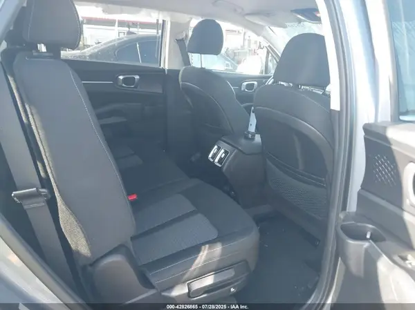 5XYRG4LC2NG098661 2022 KIA SORENTO - Image 8