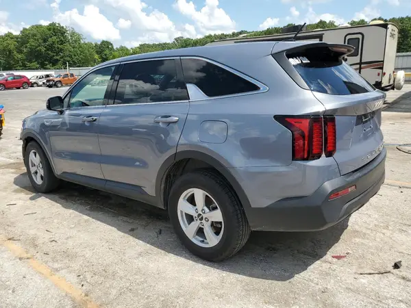 5XYRG4LC2NG108167 2022 KIA SORENTO - Image 2