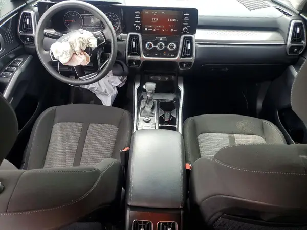 5XYRG4LC2PG163575 2023 KIA SORENTO - Image 8
