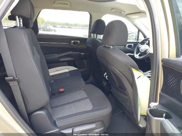 5XYRG4LC3MG005807 2021 KIA SORENTO - Image 8