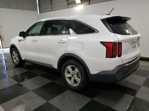 5XYRG4LC3MG024065 2021 KIA SORENTO - Image 2