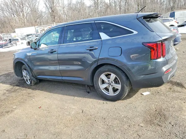5XYRG4LC3MG033767 2021 KIA SORENTO - Image 2
