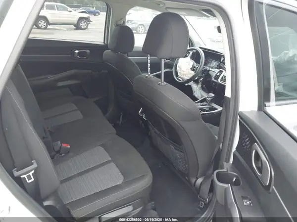 5XYRG4LC3NG076278 2022 KIA SORENTO - Image 8