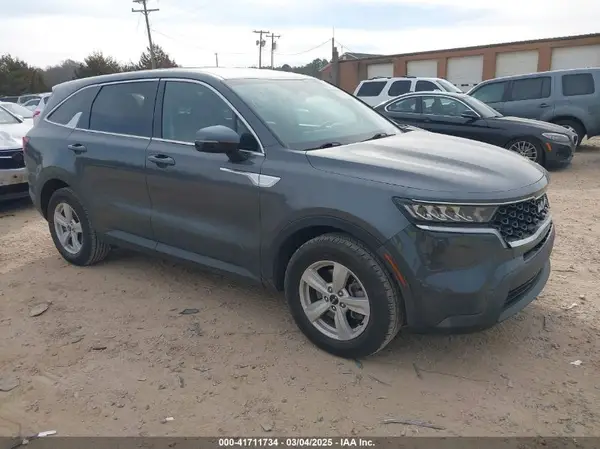 5XYRG4LC3NG100935 2022 KIA SORENTO - Image 1
