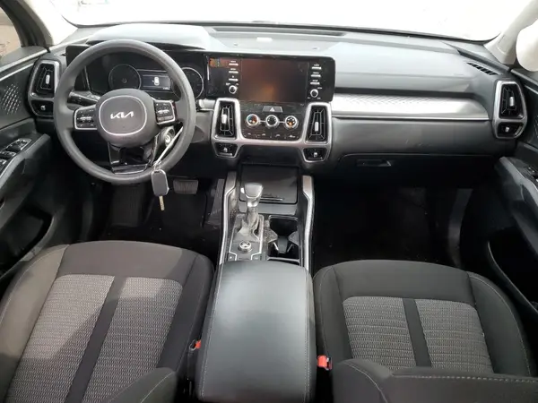 5XYRG4LC3NG137645 2022 KIA SORENTO - Image 8