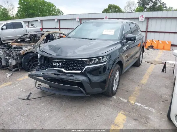5XYRG4LC3NG152579 2022 KIA SORENTO - Image 2