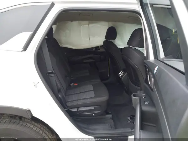 5XYRG4LC4MG021661 2021 KIA SORENTO - Image 8