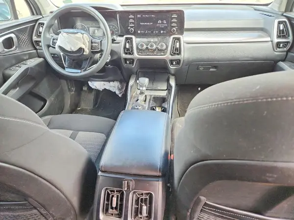 5XYRG4LC4NG076032 2022 KIA SORENTO - Image 8