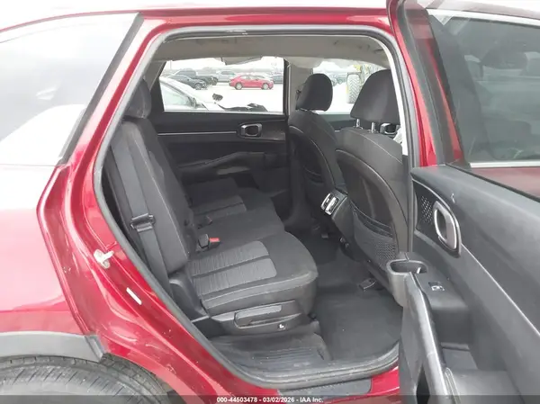 5XYRG4LC4NG085202 2022 KIA SORENTO - Image 8
