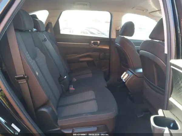 5XYRG4LC4NG113354 2022 KIA SORENTO - Image 8