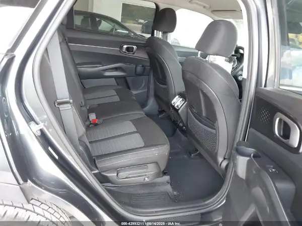 5XYRG4LC5MG032541 2021 KIA SORENTO - Image 8
