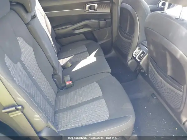 5XYRG4LC5MG032698 2021 KIA SORENTO - Image 8