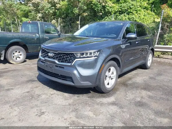 5XYRG4LC5MG051378 2021 KIA SORENTO - Image 2