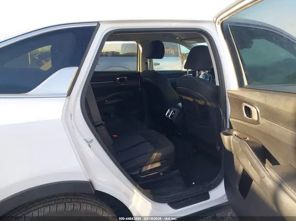 5XYRG4LC5NG125755 2022 KIA SORENTO - Image 8